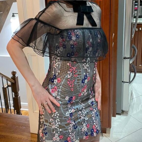 Stunning Mini Cocktail Dress by Self-Portrait - Picture 2 of 6